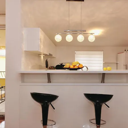 12 With Outdoor Swimmingpool * Пакоштане