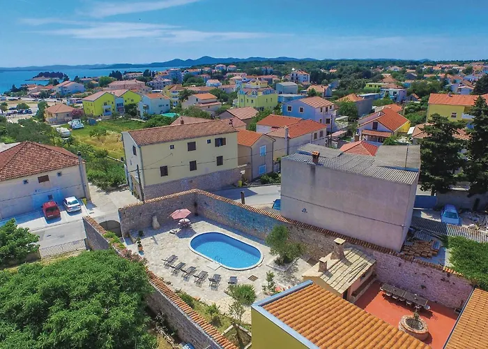 12 With Outdoor Swimmingpool Pakoštane